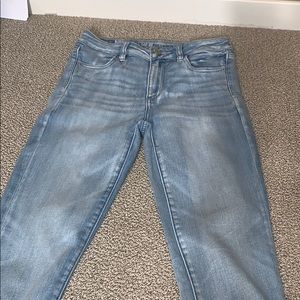 Light denim American eagle jeans
